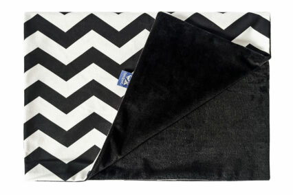 Black and White Zigzag